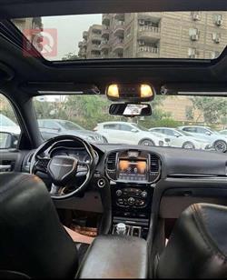 کرایسلەر 300
